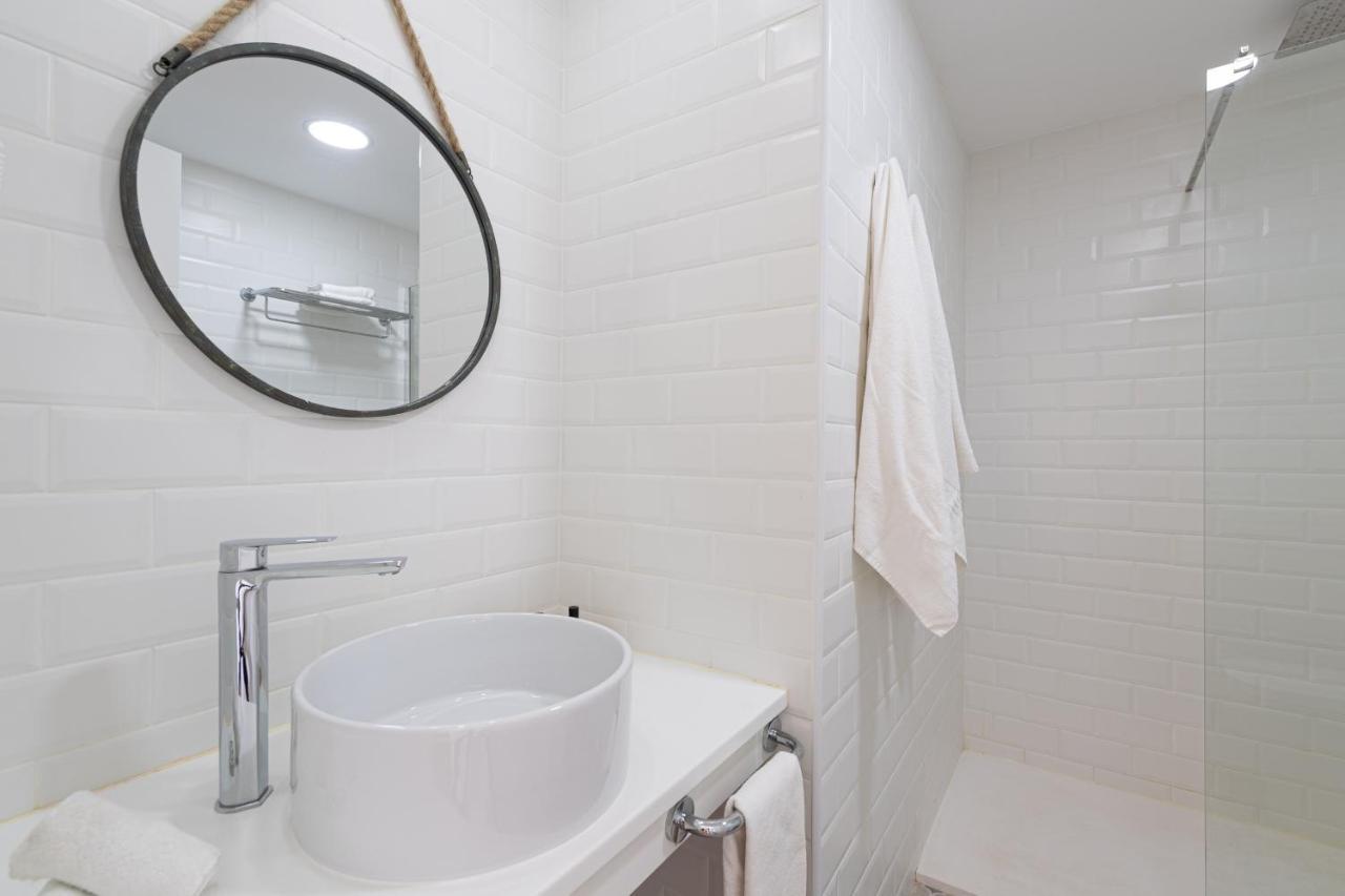 Homeforguest Modern And New Beachfront Apartment La Oliva Ngoại thất bức ảnh